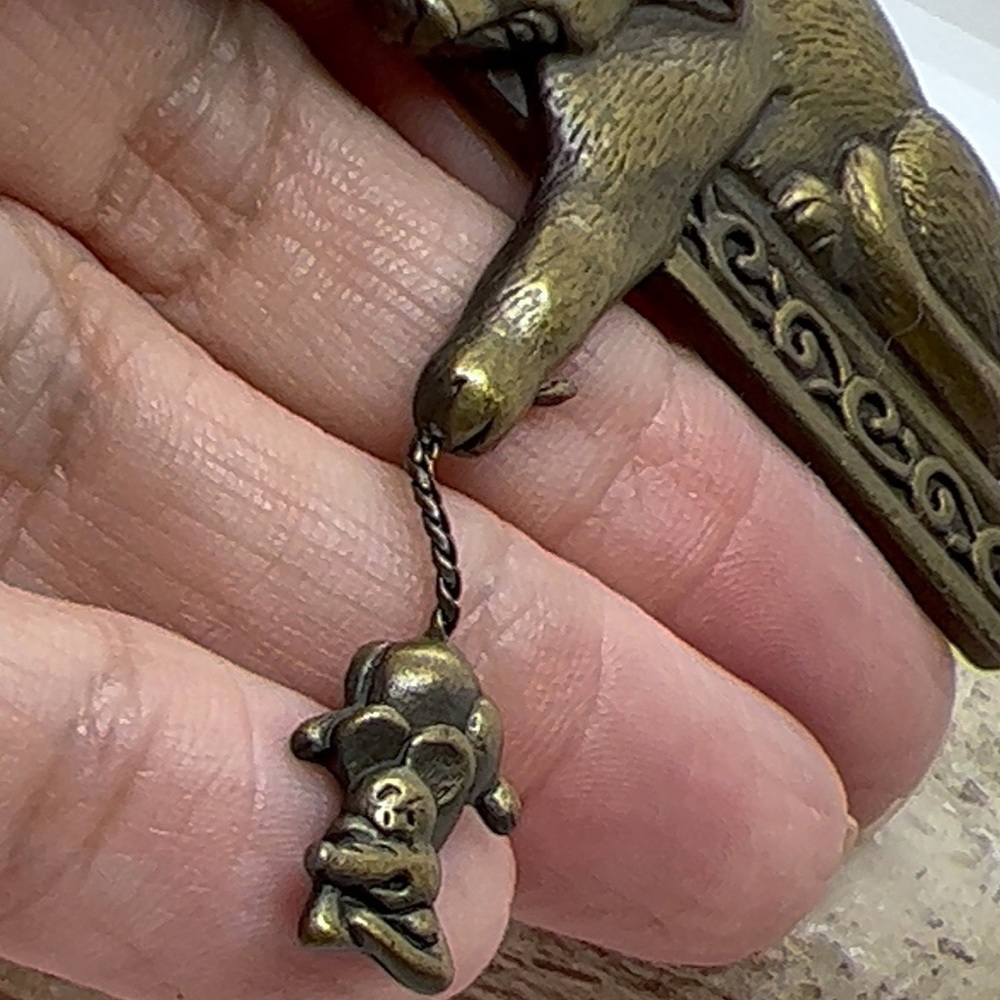 JJ Jonette Jewelry Co. Cat & Mouse at Play Figural Jewelry Pin/Brooch - Picture 2 of 5